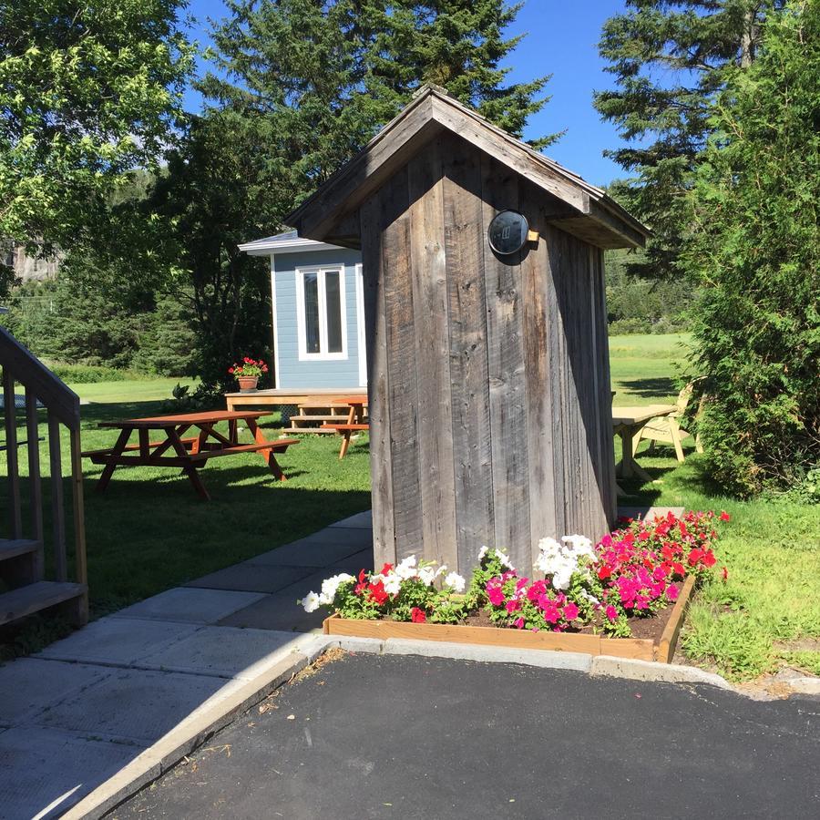 Auberge Le Campagnard Sacre-Coeur Екстериор снимка