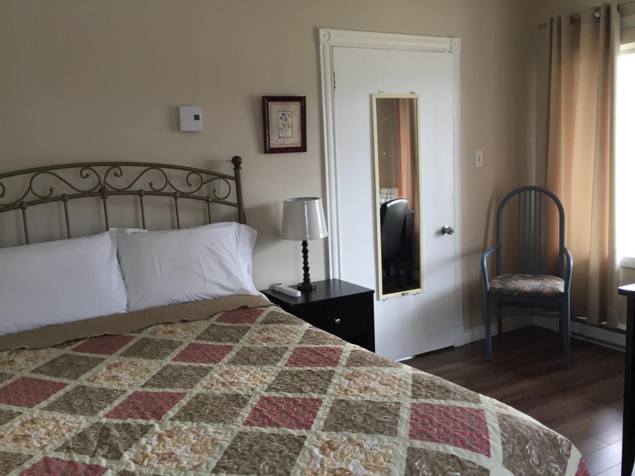 Auberge Le Campagnard Sacre-Coeur Екстериор снимка
