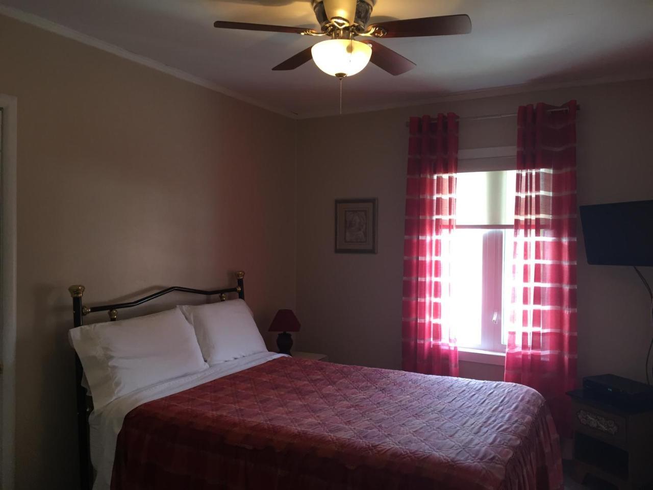 Auberge Le Campagnard Sacre-Coeur Екстериор снимка